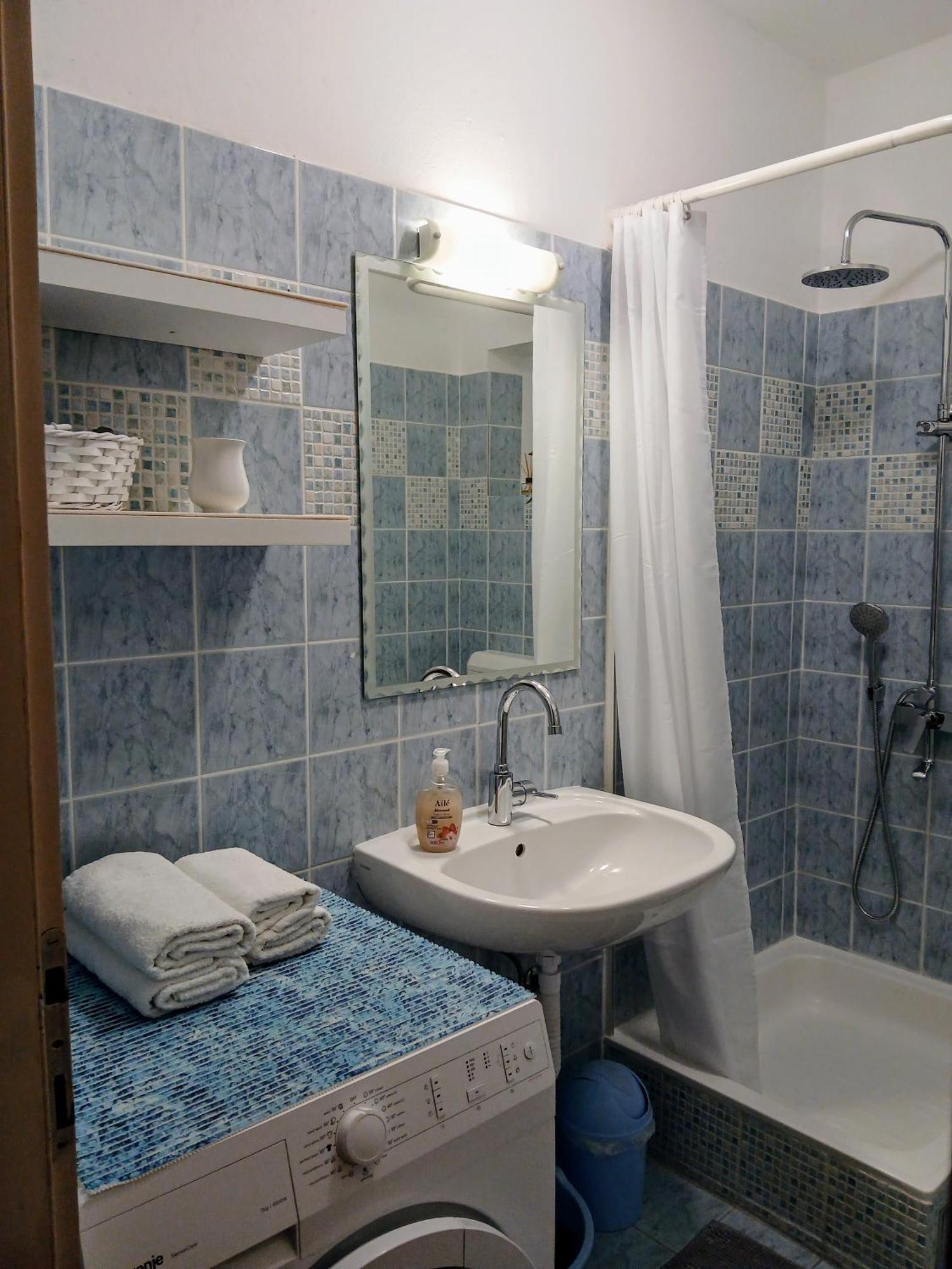 Tihana-Ground Floor With Large Terrace Makarska Exterior foto